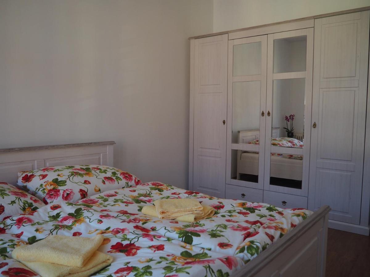 Apartmany Nejdek Екстер'єр фото